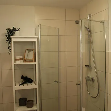 Carl דירה שלוכזי